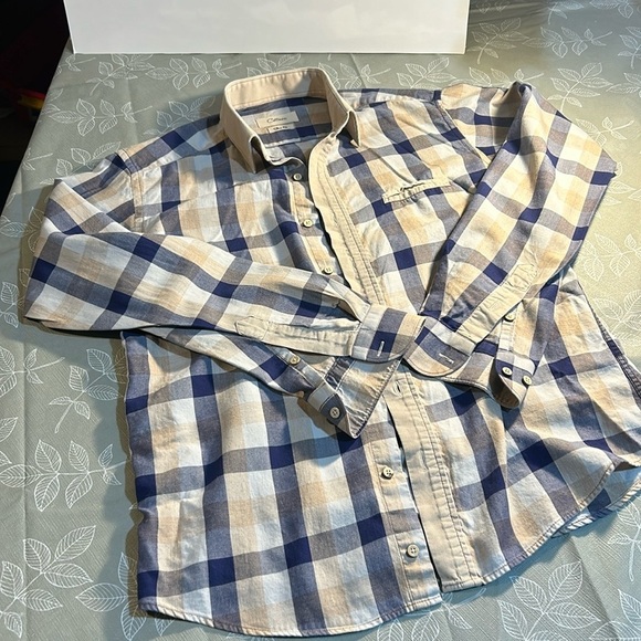Men’s Slim Fit Button Up Shirt by Cottown. - Picture 1 of 4